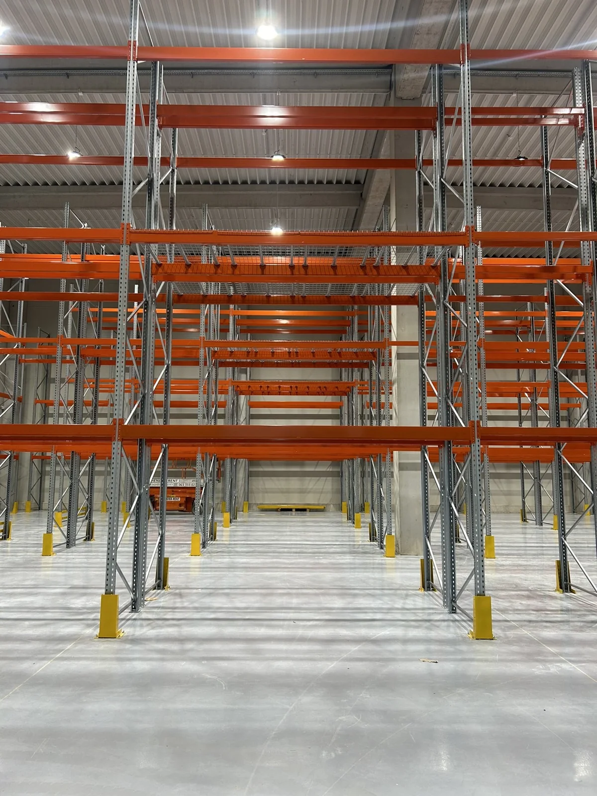 Paletni regali — postavljena konstrukcija